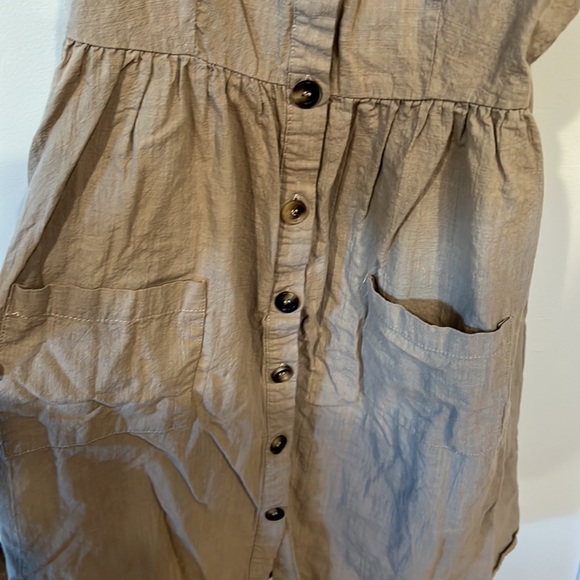 Shein size small beige dress - Picture 3 of 4